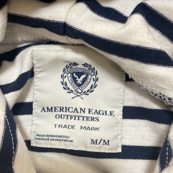 Cropped Hoodie - Picture 5 of 6